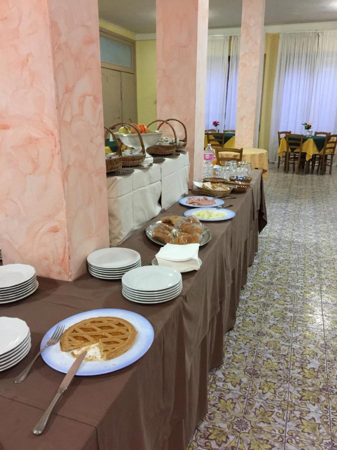קיאנצ'נו טרמה Hotel Attico מראה חיצוני תמונה