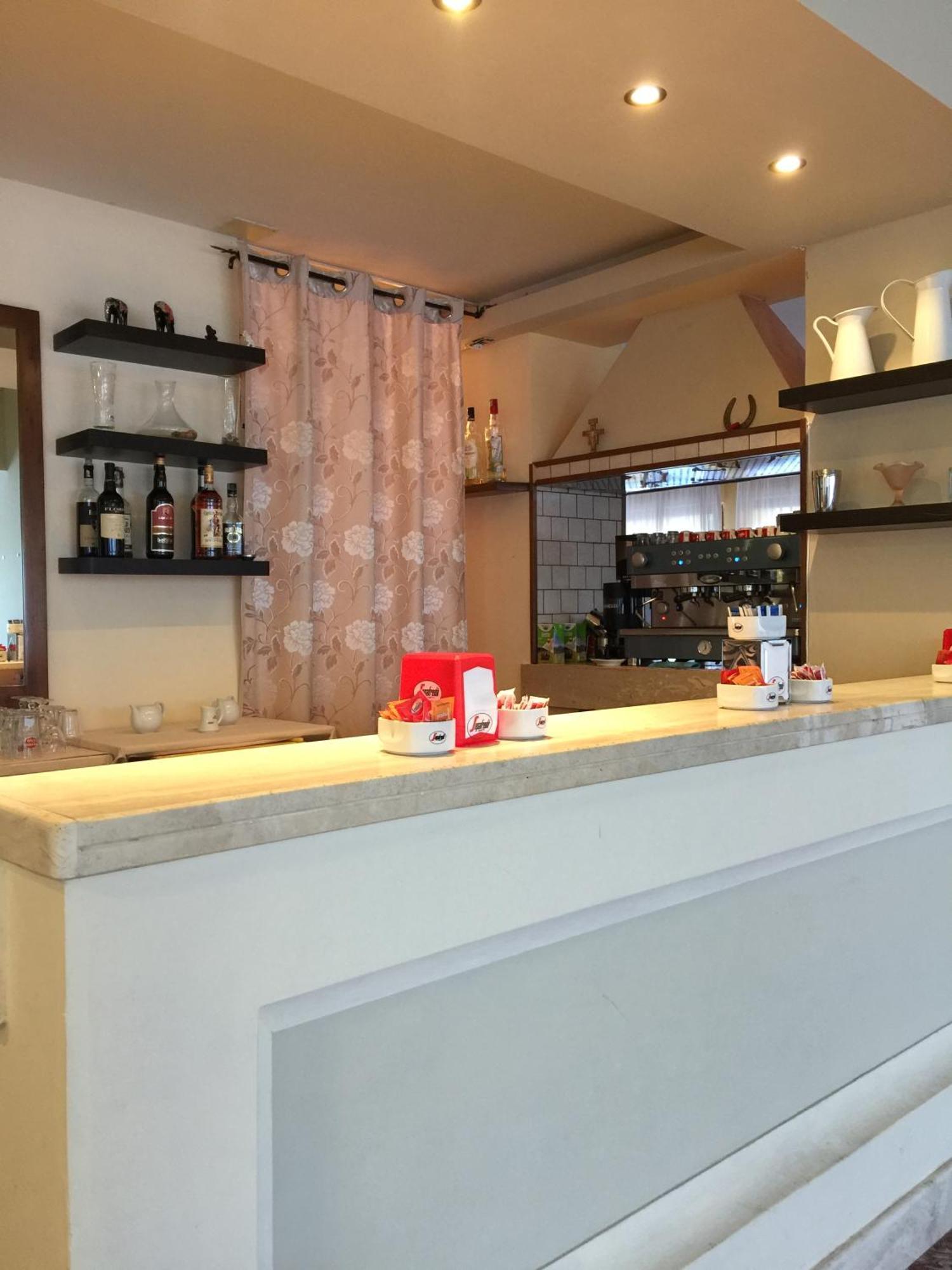 קיאנצ'נו טרמה Hotel Attico מראה חיצוני תמונה