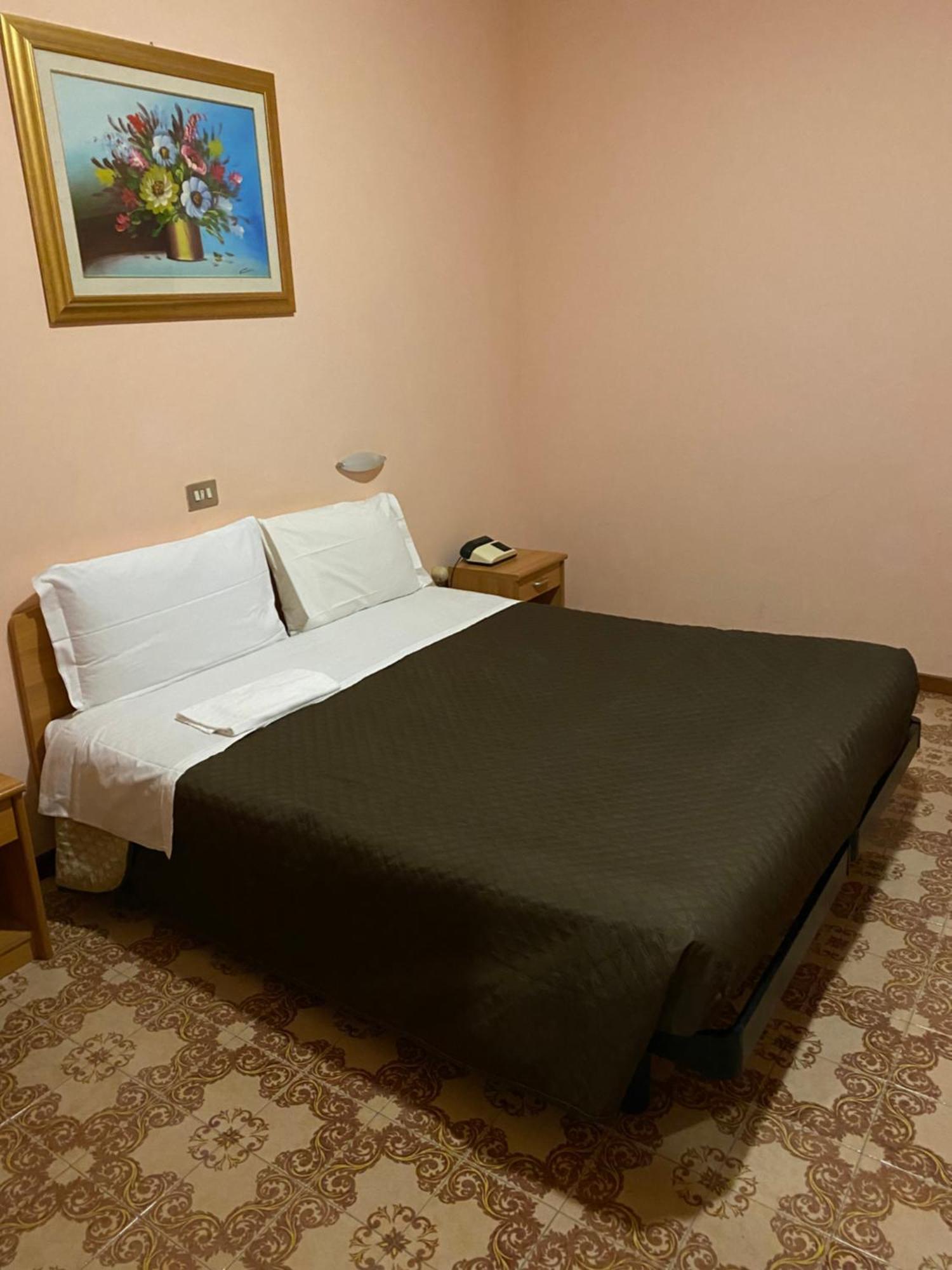 קיאנצ'נו טרמה Hotel Attico מראה חיצוני תמונה